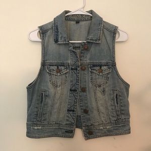 AE Denim Vest
